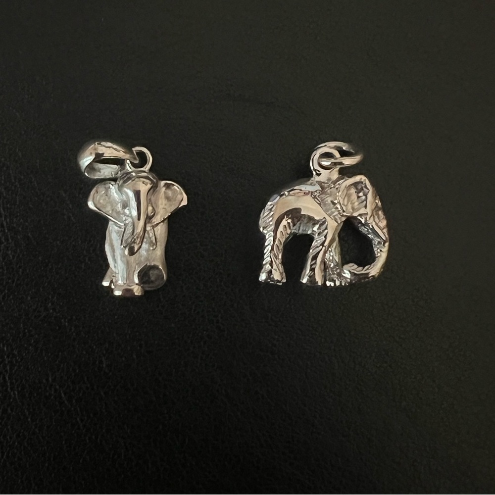 Bundle of 2 elephant charms